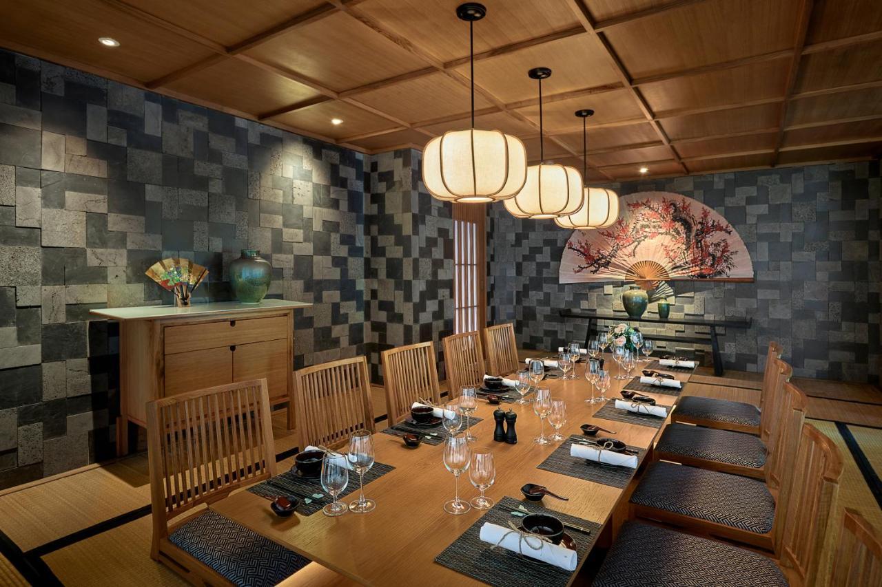 Hotel Perle D'Orient Cat Ba - Mgallery Chan Chau Экстерьер фото The interior of a restaurant