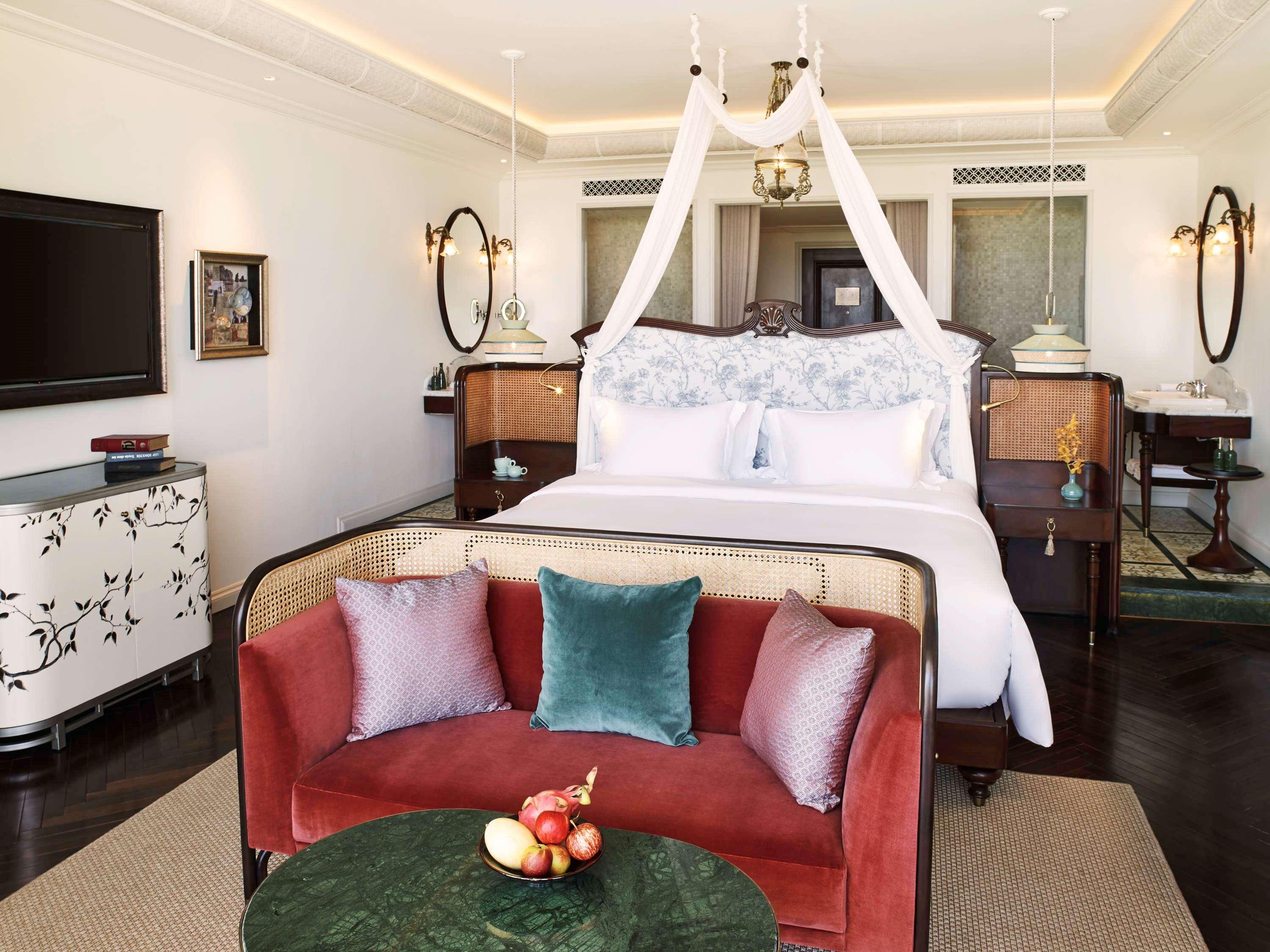 Hotel Perle D'Orient Cat Ba - Mgallery Chan Chau Экстерьер фото A suite at the Taj Bengal