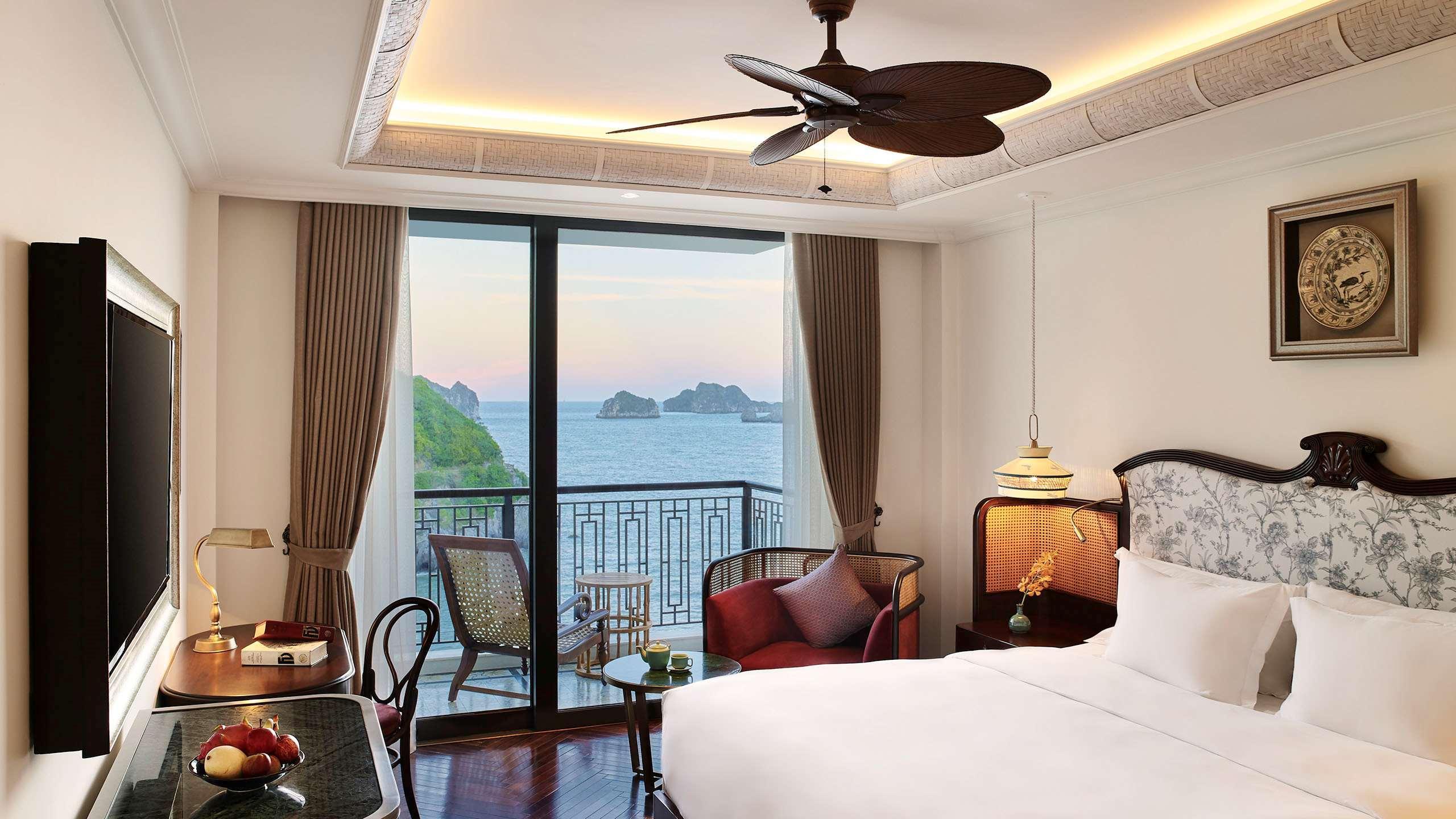 Hotel Perle D'Orient Cat Ba - Mgallery Chan Chau Экстерьер фото A room at Vinpearl Hotel Nha Trang