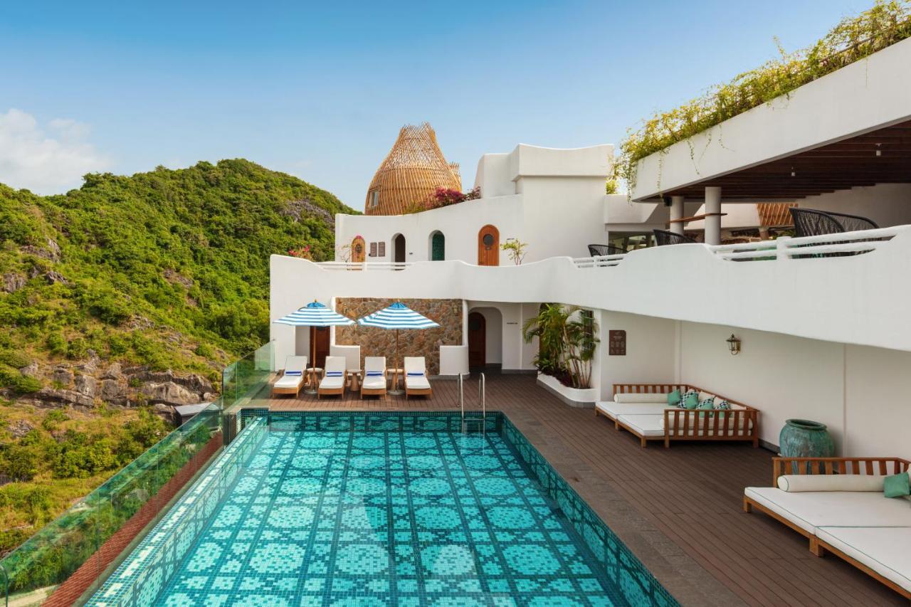 Hotel Perle D'Orient Cat Ba - Mgallery Chan Chau Экстерьер фото The pool at the hotel